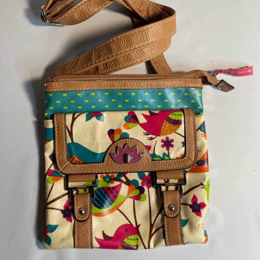 Lily bloom bird pattern crossbody bag.